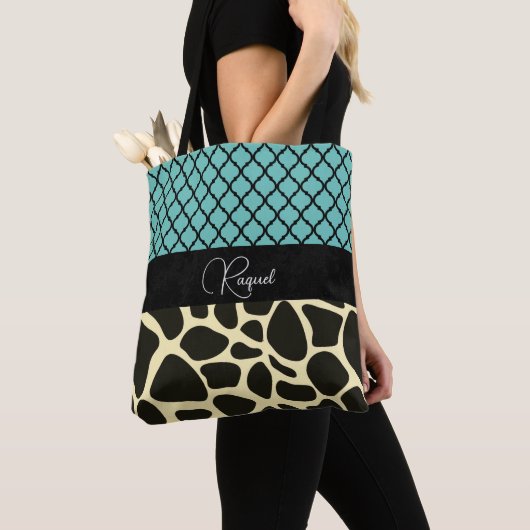 Chique Quatrefoil Giraffe Print gepersonaliseerd Tote Bag (Dichtbij)