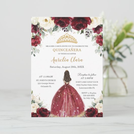 Chique Quinceañera Bourgondië Ivoor Bloemen Prinse Kaart (Staand voorkant)
