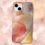 Chique Red en Gold Agaat Monogram iPhone 15 Mini Hoesje<br><div class="desc">Elegant en chique ontwerp met tinten van rode en grijze agaattextuur met gouden aders. Beschikt ook over hoek gouden gradiënt element voor uw monogram.</div>