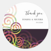 Chique regenboogspiralen op diep paars ronde sticker (Voorkant)