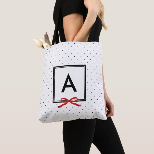 Chique rood lint polka dot patroon monogram tote bag (Dichtbij)