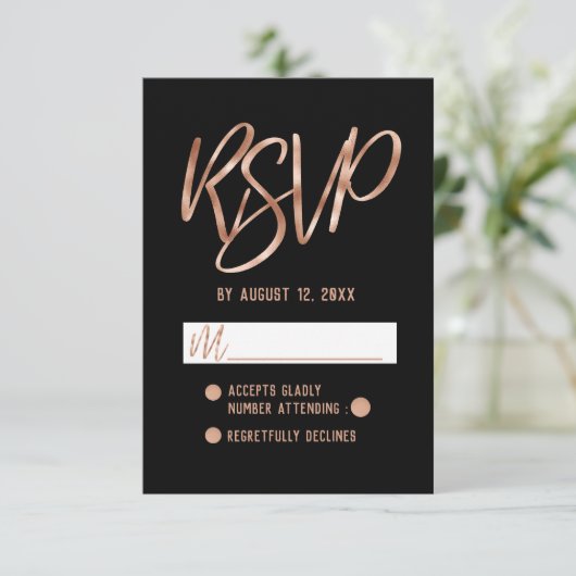 Chique Roos Goud Moderne Typografie Bruiloft RSVP (Staand voorkant)