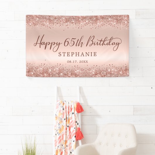 Chique Roze Gouden Glitter Verjaardag 65 Script Spandoek (Insitu)