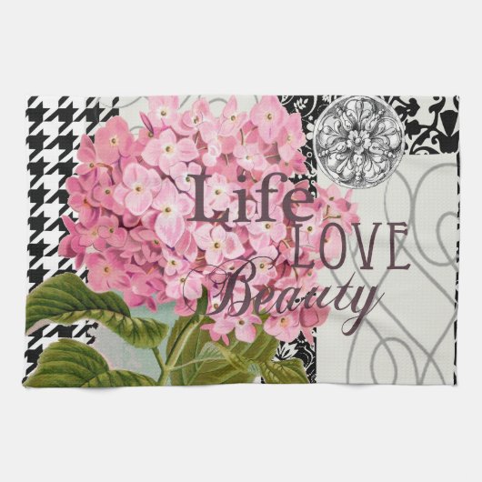 Chique Roze Hortensia Collage Vintage Damast Kunst Theedoek (Horizontaal)