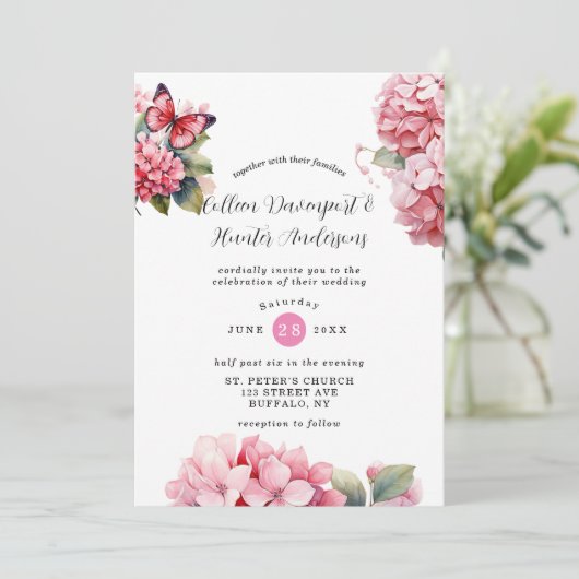 Chique roze Hydrangea Vlinder bruiloft uitnodiging (Staand voorkant)