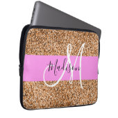 Chique Roze & Pompoen Glitter Sparkles Monogram Na Laptop Sleeve (Voorkant Rechts)