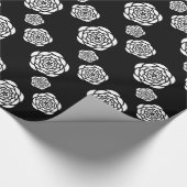 chique Rozen patroon | Zwart-witte bloemen Cadeaupapier (Hoek)