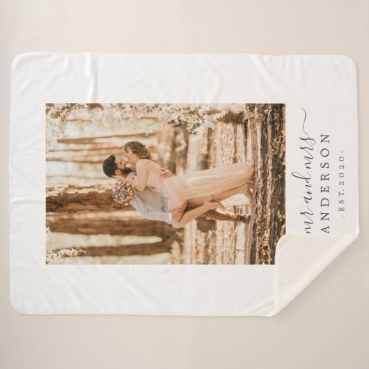 Chique Script Pas getrouwd Mr. Mrs Monogram Foto Sherpa Deken (Voorkant (horizontaal))