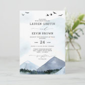 Chique Script Slate Blue Mountains Bos Bruiloft Kaart (Staand voorkant)