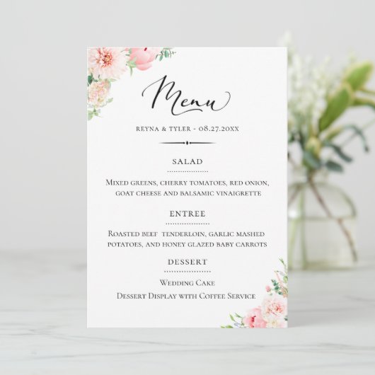 Chique Typografie Blush Roze Bloemen Bruiloft Menu (Staand voorkant)
