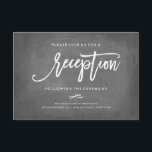 Chique Typografie Chalkboard Receptie Accommodatie Informatiekaartje<br><div class="desc">Deze 2-zijdige kaart biedt ontvangstdetails aan de ene kant en accommodaties aan de andere,  met stijlvolle lettertypen en een krijtbordachtergrond.</div>