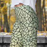 Chique vet kubisme stijl leggings<br><div class="desc">Verhoog je workout stijl met deze vrouwen allover print leggings met een gedurfde en kleur gevuld kubist ontwerp. Deze leggings combineren stijl en functioneren naadloos, waardoor ze perfect zijn voor zowel actieve als casual draag. Omarm het kubistische genre en val moeiteloos op. Mis het niet - stap in stijl en...</div>