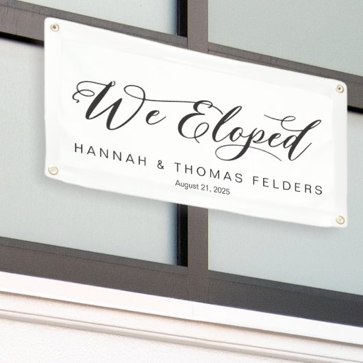 Chique 'We zijn weggelopen' auto banner (Buitenkant Gebouw)