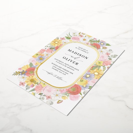 Chique wilde bloemen bloemengoud Waterverf bruilof Folie Uitnodiging (Gedraaid)