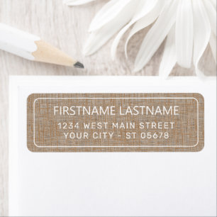 Chique witte typografie met eenvoudige stijl scrip etiket
