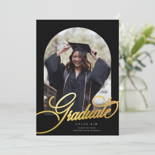 Chique Zwart Goud Script Arch Afstuderen Foto Aankondiging (Staand voorkant)