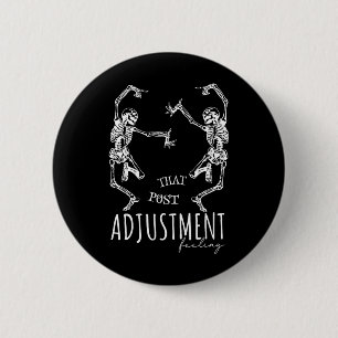 Chiropractor dansende skeletten die na aanpassing ronde button 5,7 cm
