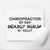 Chiropractor Deadly Ninja bij nacht Muismat (Met muis)