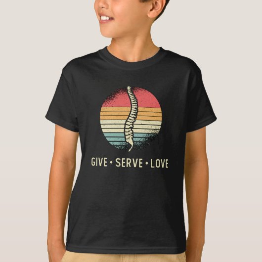Chiropractor geeft Serve Love Chiro Chiropractic T-shirt (Voorkant)