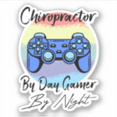 Chiropractor tegen dag gamer tegen nacht sticker (Voorkant)