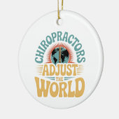 Chiropractoren passen de Wereld Retro Design aan Keramisch Ornament (Links)