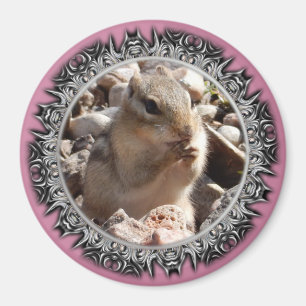 Chirpy Chipmunk Magnet (rand met messen)