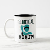 Chirurgische Ninja Scrub Tech Technoloog Tweekleurige Koffiemok (Links)