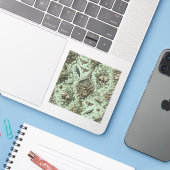 Chitineuze Elegie – Gotische Insecten Sticker (Laptop met iPhone)