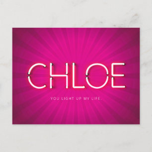Chloe-naam in gloeiende neonlampen briefkaart