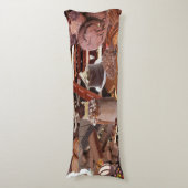 Chockablock chocolaatjes lichaamskussen (Voorkant Verticaal)