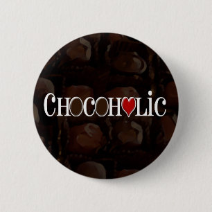 Chocofolic, donkerbruin en rood hart grappig ontwe ronde button 5,7 cm