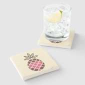 Chocolade-ananas met roze hart stenen onderzetter (Zijkant)