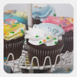 Chocolade cupcakes op een "koekjestop" 2 vierkante sticker