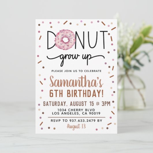 Chocolade Donut Groeit Birthday Invitation Kaart (Staand voorkant)