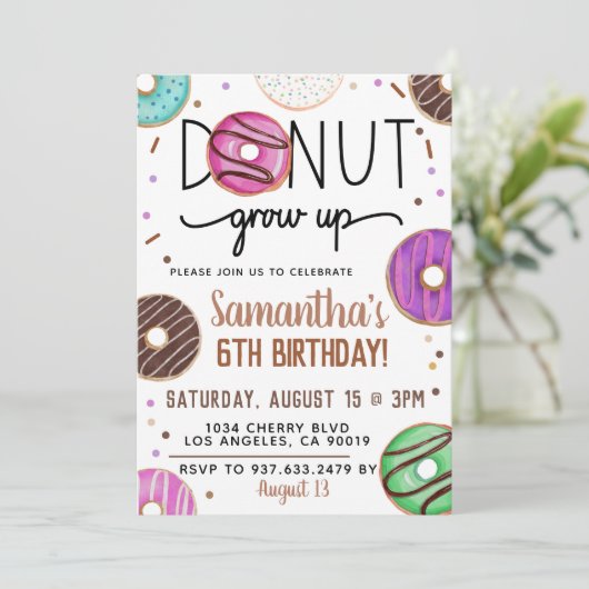 Chocolade Donut Groeit Birthday Invitation Kaart (Staand voorkant)