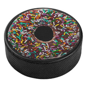 Chocolade Donut met kleurrijke sproinkles Hockey Puck