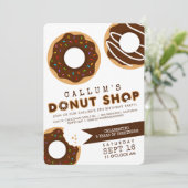Chocolade Donut Shop Verjaardagsfeest Uitnodiging (Staand voorkant)
