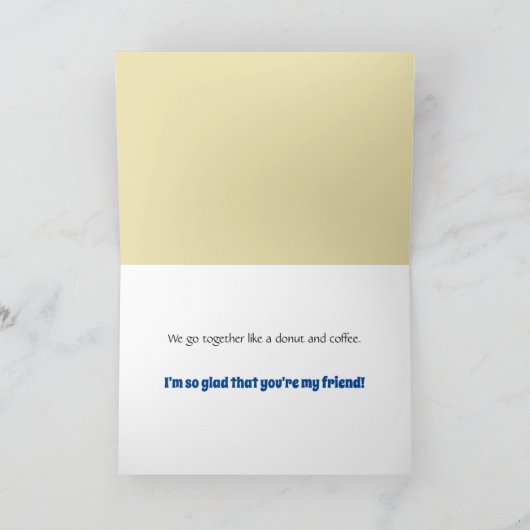 Chocolade Frosted Donut & Coffe Mok Dansen: Kaart (Binnen)