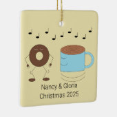 Chocolade Frosted Donut & Coffee Mok Dansen: Keramisch Ornament (Rechts)