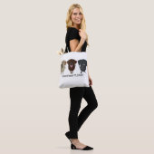 Chocolade, geel en zwart labrador Retriever Tote Bag (Op model)