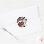 Chocolade Glazuur Donut en Koffie Ronde Sticker (Envelop)