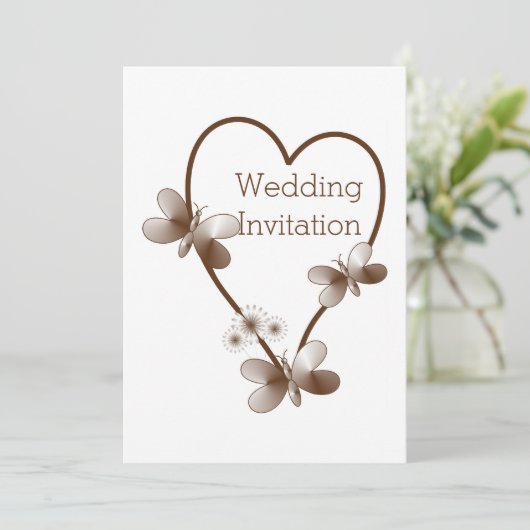 Chocolade hart en vlinders bruiloft uitnodiging (Staand voorkant)