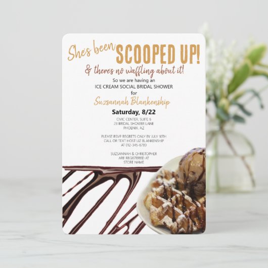 Chocolade ijsschep op wafel Vrijgezellenfeest Kaart (Staand voorkant)