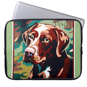 Chocolade Lab Dog op Camo Background Laptop Sleeve