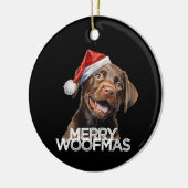Chocolade lab hond kerstmuts MERRY WOOFMAS grappig Keramisch Ornament (Links)