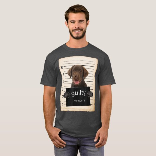 Chocolade lab Labrador Dog mok heeft slechte hond  T-shirt (Voorkant volledig)