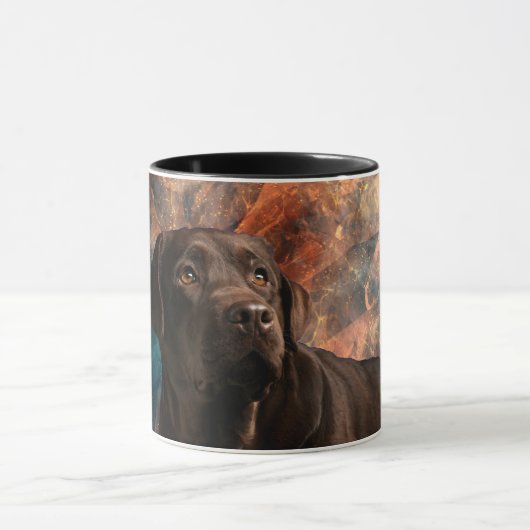 Chocolade Lab Portret op Abstracte Mok (Midden)