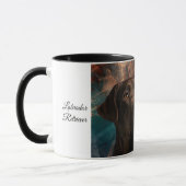 Chocolade Lab Portret op Abstracte Mok (Links)