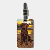 Chocolade Labrador bij zonsondergang Bagagelabel (Voorkant verticaal)
