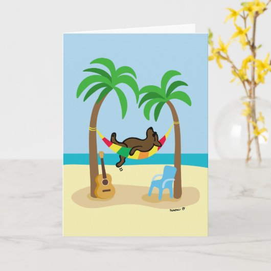 Chocolade Labrador en hangmat en palmbomen Kaart (Gele Bloem)